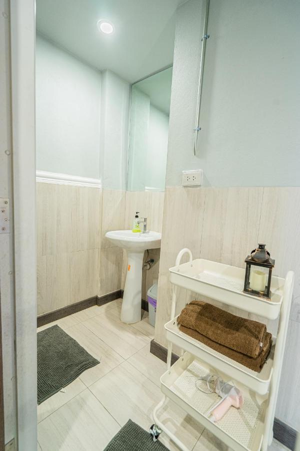 Хостел Warm Casa Chiangmai Чиангмай Экстерьер фото