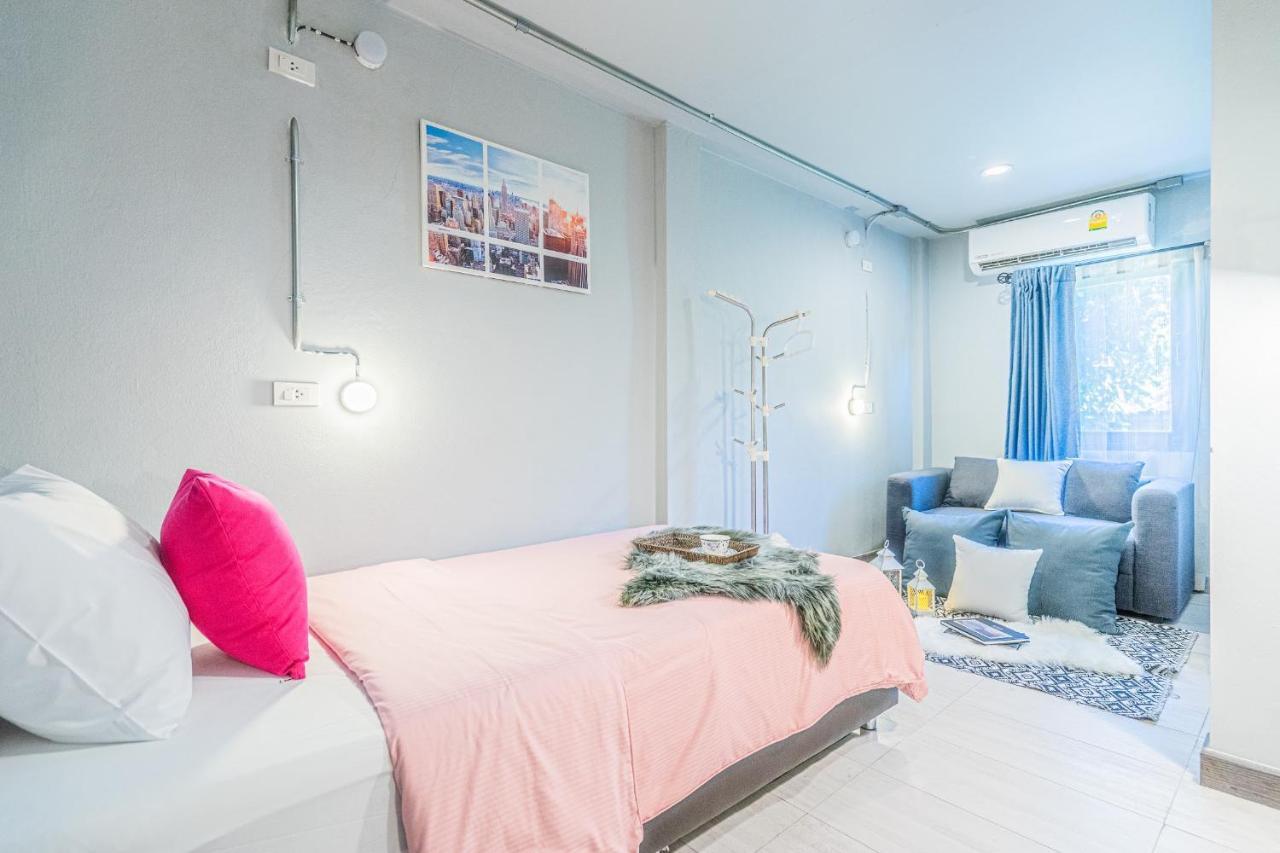 Хостел Warm Casa Chiangmai Чиангмай Экстерьер фото